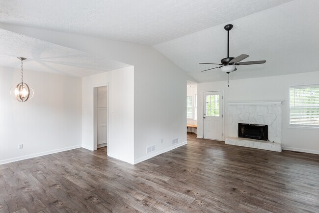 Building Photo - 85 Hawk Dr