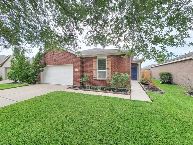 Building Photo - 1610 Pointe Leone