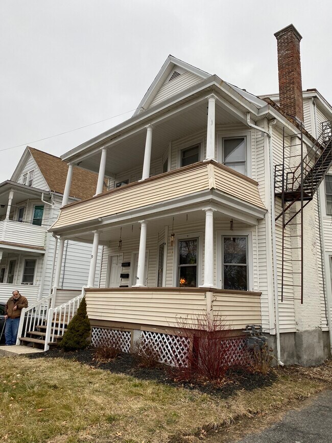 19 Grubb St, Poughkeepsie, NY 12603 Townhome Rentals in Poughkeepsie