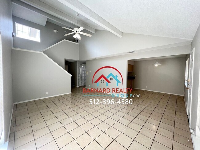 Building Photo - Available July 25: Spacious 3 Bedroom, 2.5 Bath Duplex with Garage