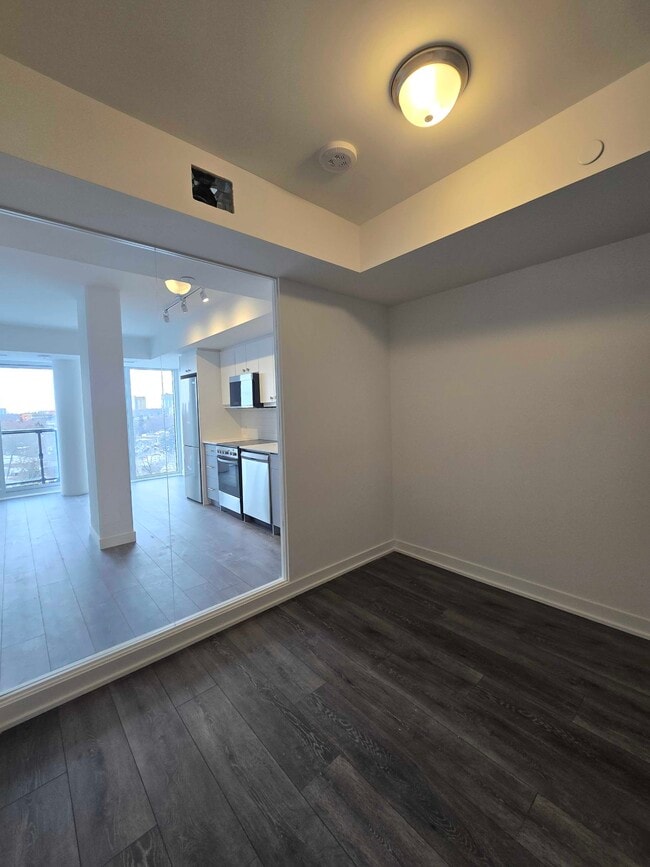 Building Photo - 2 Manderley Dr