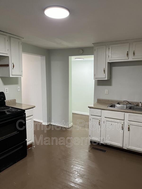 Building Photo - 4418 43rd Pl N