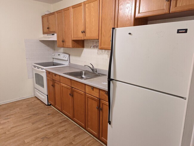 Foto del edificio - Two Bedroom Unit on Fourth Floor