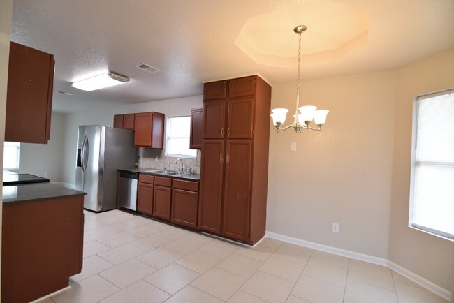 Building Photo - 4507 Hank Dr