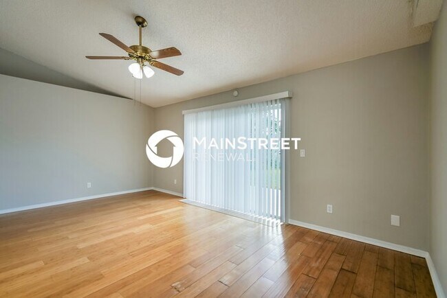 Foto del edificio - 3 Bedroom Pet-Friendly Home in Davenport, FL with Main Street Renewal