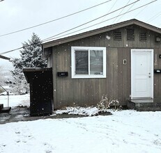 Building Photo - 1121 Monitor Ave