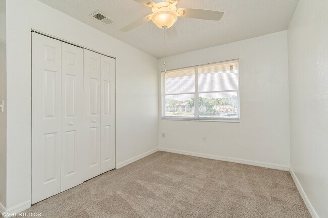 Building Photo - Audubon Cove