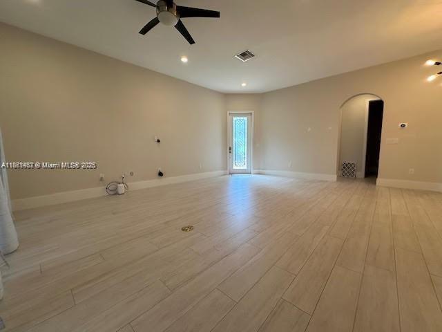 Building Photo - 6421 Bella Cir