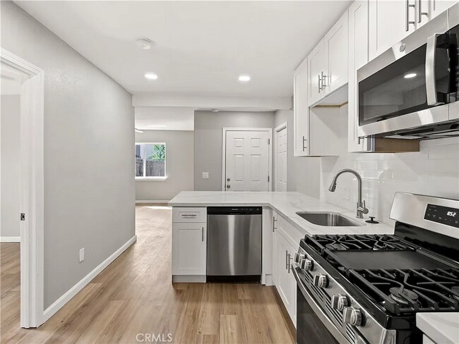 kitchen with dishwasher - 24140 Ironwood Ave
