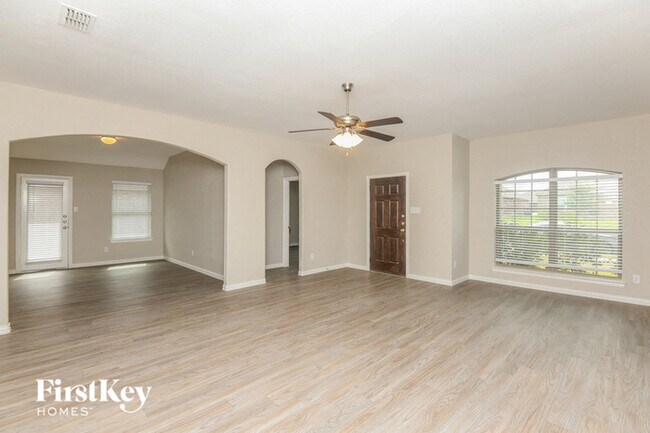 Foto del edificio - 532 Cottonview Dr