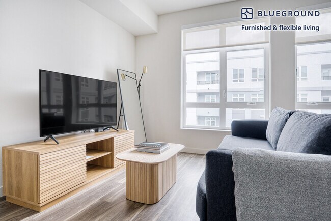 Building Photo - 3093 Broadway-SI FL6-ID701