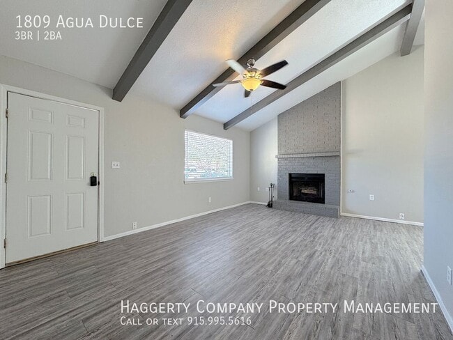 Building Photo - 1809 Agua Dulce St