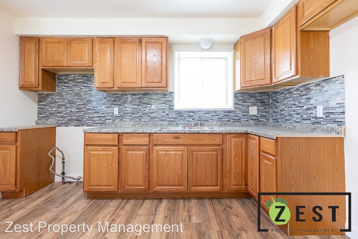 3 br, 1 bath House 26208 Colgate House Rental in Inkster, MI