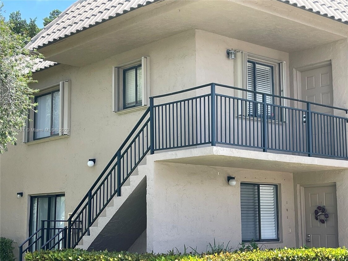 340 Racquet Club Rd Unit 201, Weston, FL 33326 Condo for Rent in