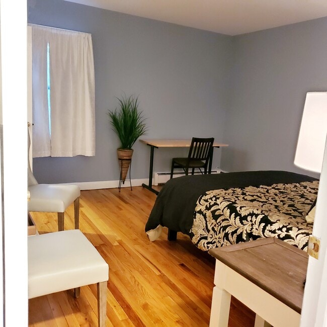 Building Photo - 143 Seaside Ave