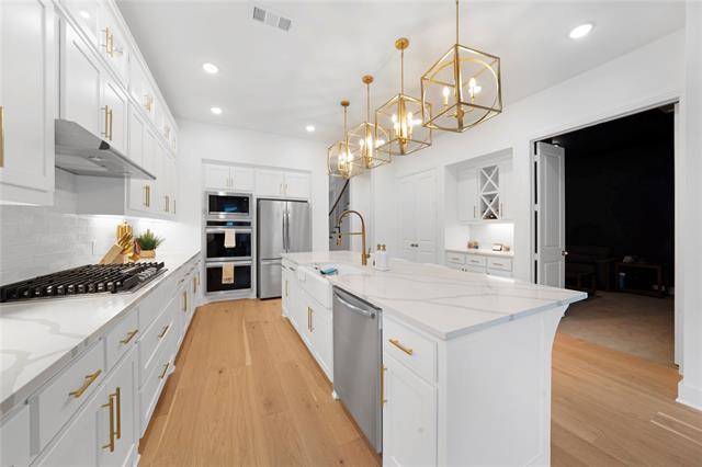 Foto del edificio - 3101 Peartree Ln