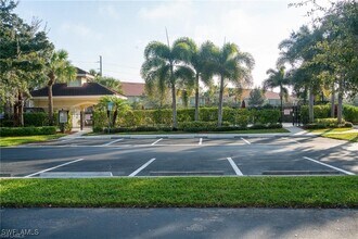 Building Photo - 9430 Ivy Brook Run