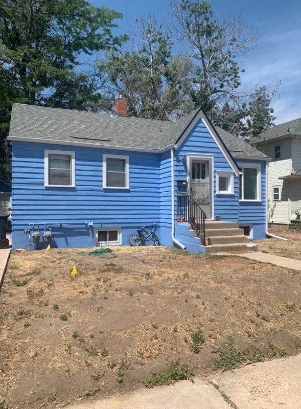 Primary Photo - 1617 6th Ave