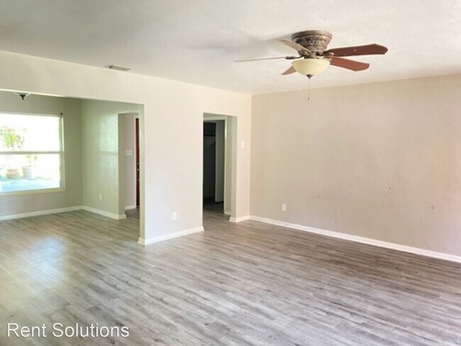 Foto del edificio - 3 br, 2.5 bath House - 3002 W Marlin Ave