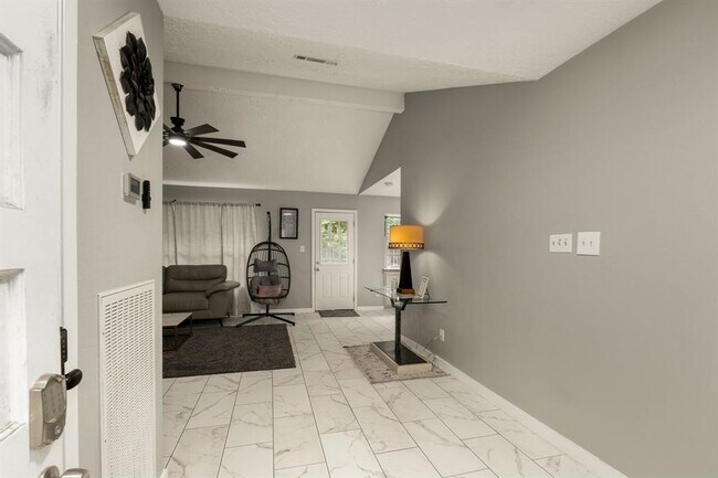 Building Photo - 14110 Eventide Dr