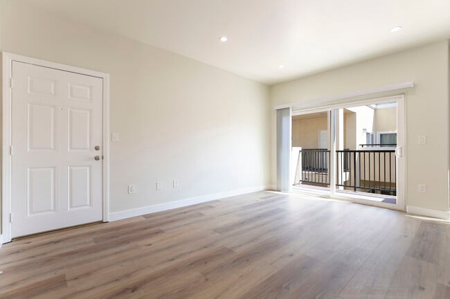 Building Photo - 300 E Providencia Ave
