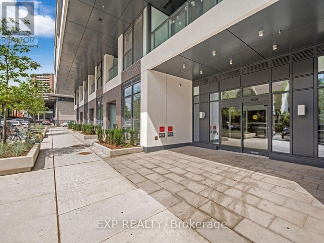 Building Photo - 5 Defries St