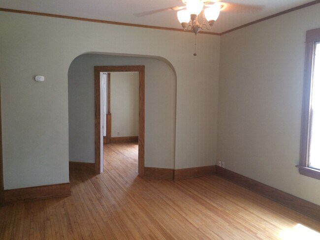 Foto del edificio - 2745 Colfax Ave South