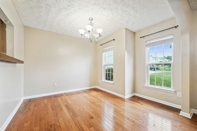 Foto del edificio - 2005 Rathie Dr