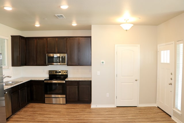 Building Photo - 724 Westfield Blvd