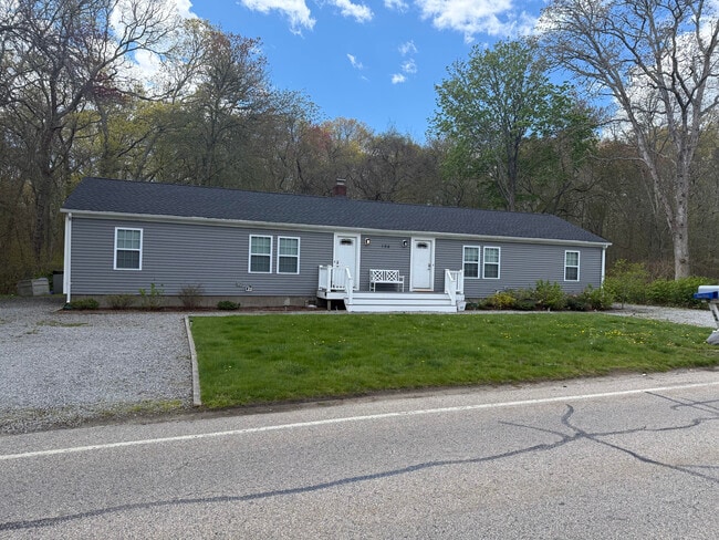 Building Photo - 194 S Pier Rd