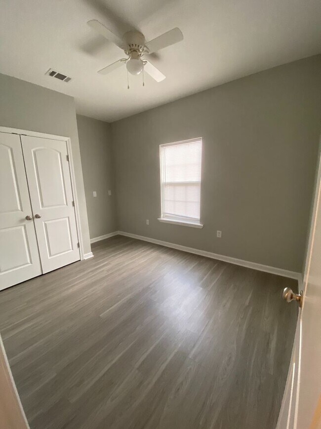 Foto del edificio - 206 BoniLane Drive #126 (BoniLane Cove)