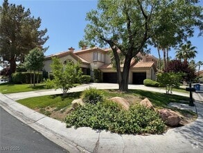 Building Photo - 8753 Rainbow Ridge Dr