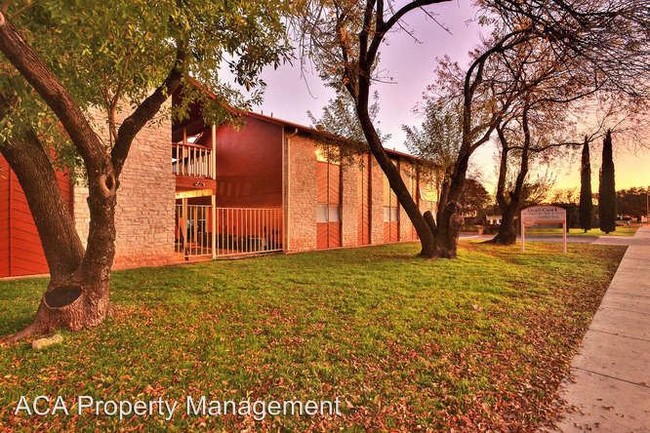 Building Photo - 9133 Northgate Blvd