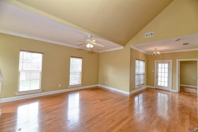Building Photo - 1741 Brightside Dr