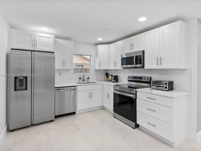 Foto del edificio - 5731 SW 54th Terrace