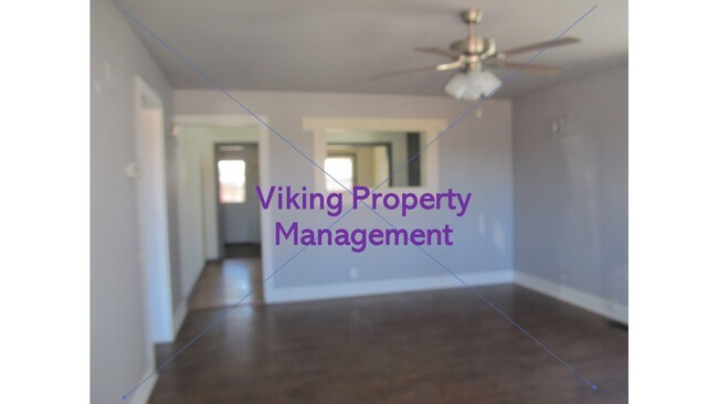 Building Photo - 156 SW 3rd St