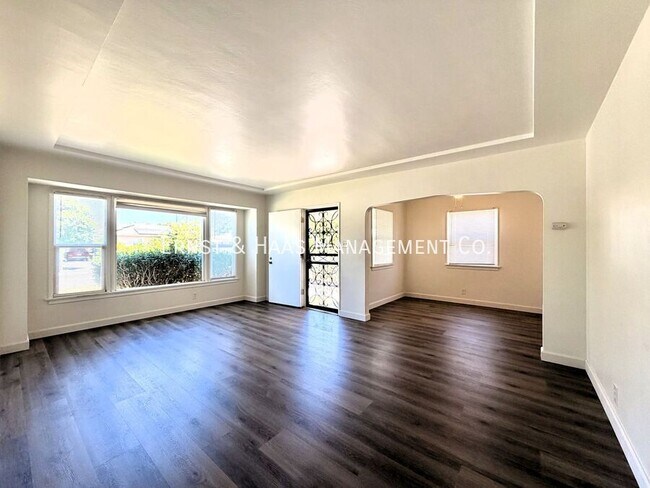 Foto del edificio - 12911 Whitewood Ave