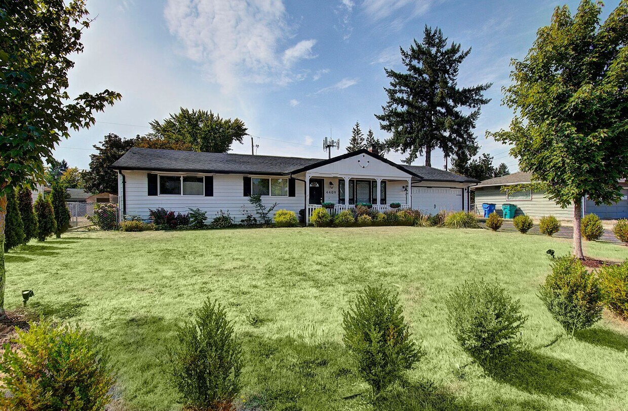 Primary Photo - Welcome to this Beautifully Remodeled Ranc...