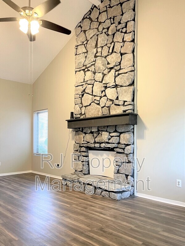 Building Photo - 4575 Buffer Dr