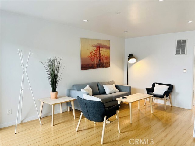 Foto del edificio - 3864 Inglewood Blvd