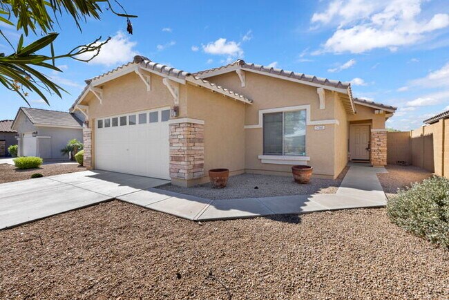 Foto del edificio - 17161 W Port Royale Ln