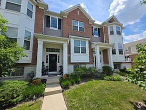 Building Photo - 522 Fairway Dr
