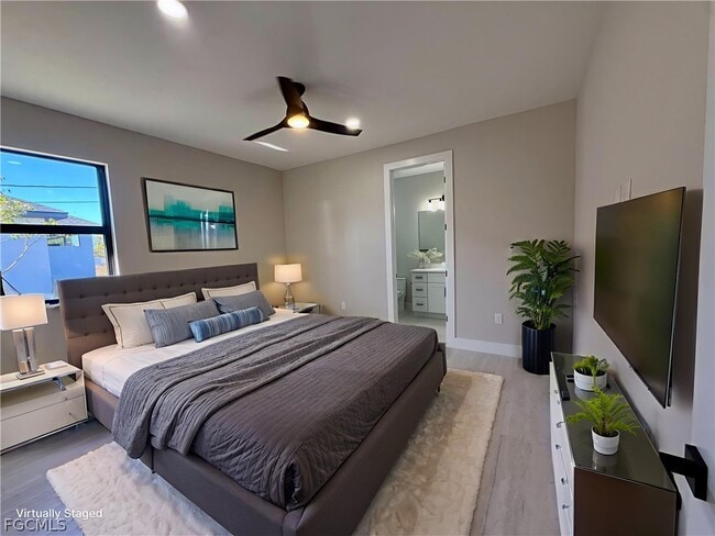 Building Photo - 106 NE 8th Pl