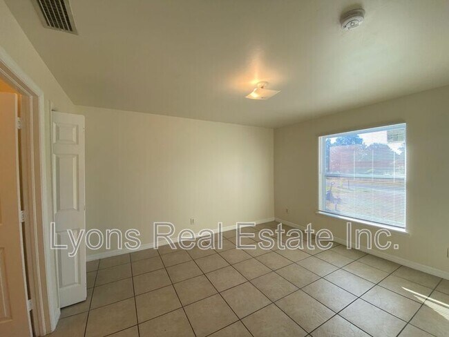 Foto del edificio - 4622 15th St SW