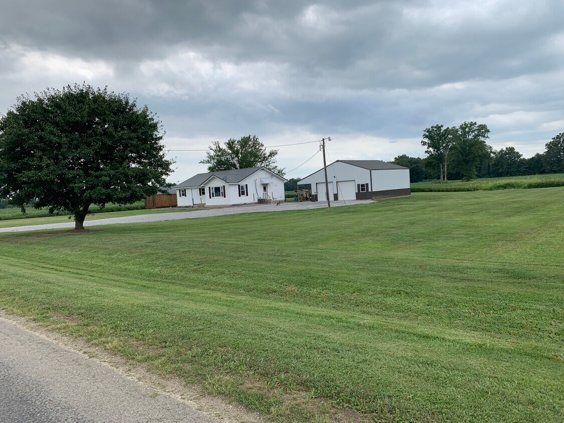 Primary Photo - 9871 N Nason Ln