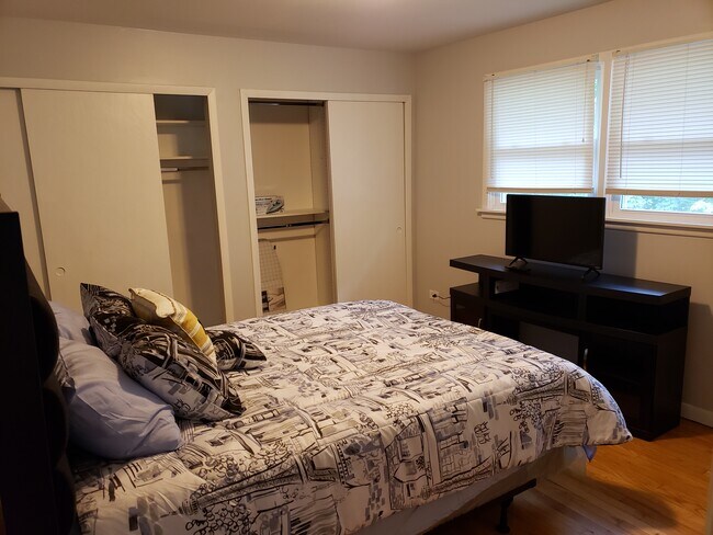 Master Bedroom Custom Closet - 368 Luella Ave