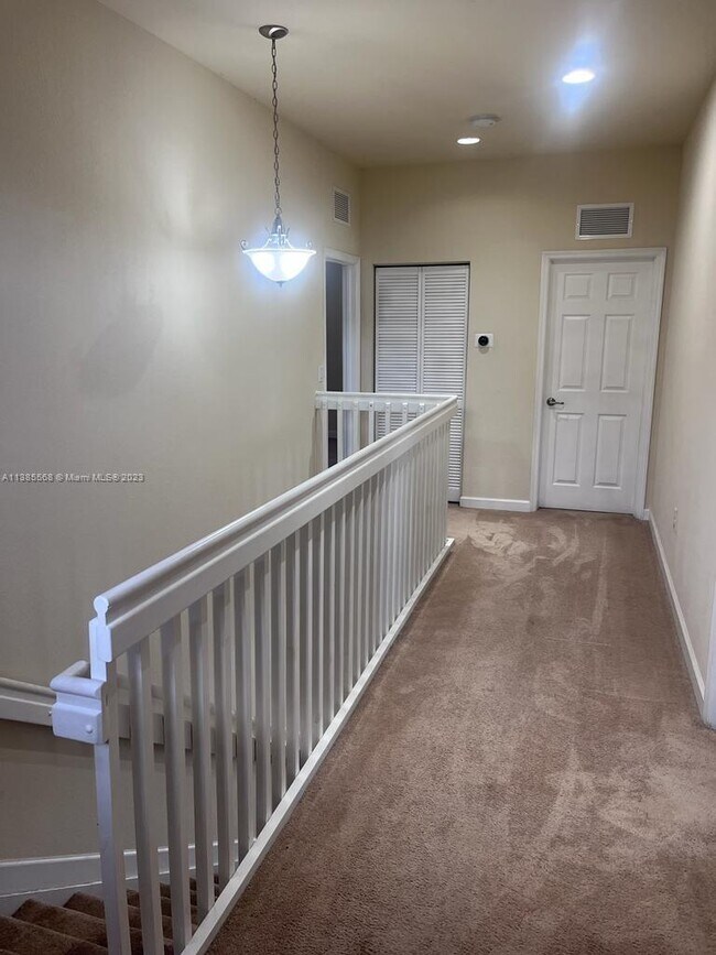 Foto del edificio - 9160 SW 171st Ct