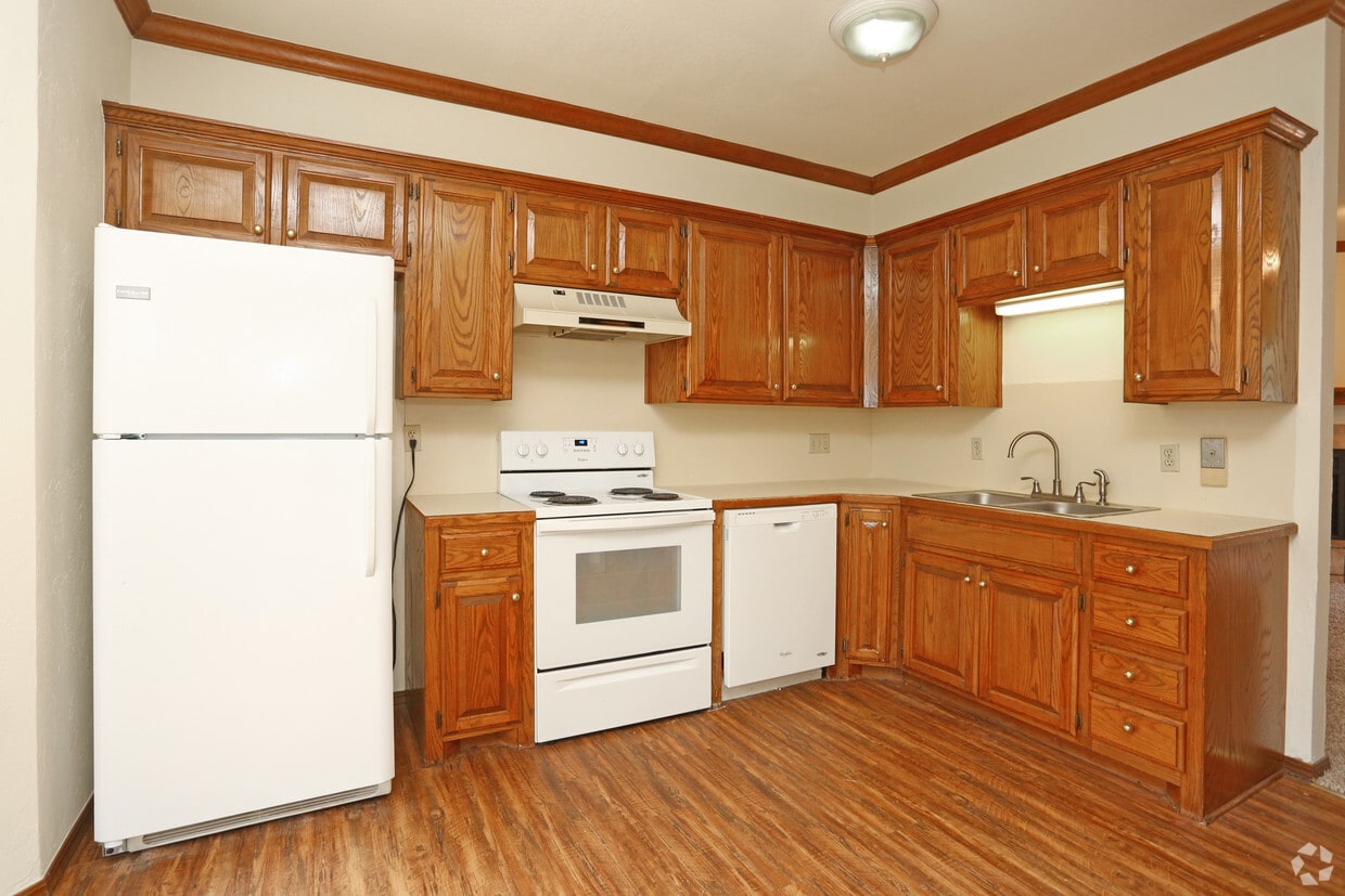 Stonebridge Townhomes Apartments 4108 Cove Dr Yukon, OK