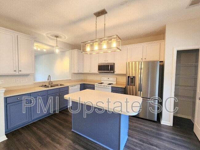 Building Photo - 222 Nimbus Ct