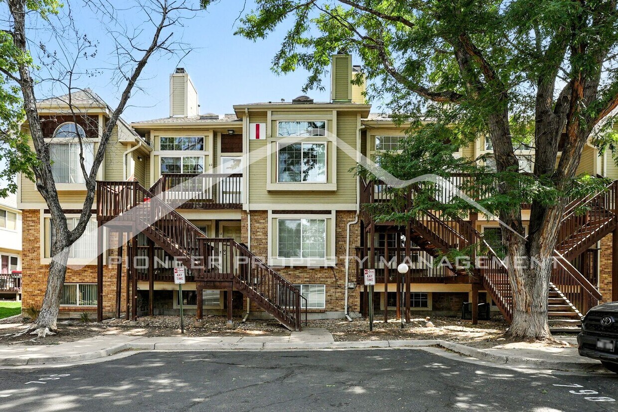 Foto principal - Spacious Condo with Washer/Dryer and Centr...